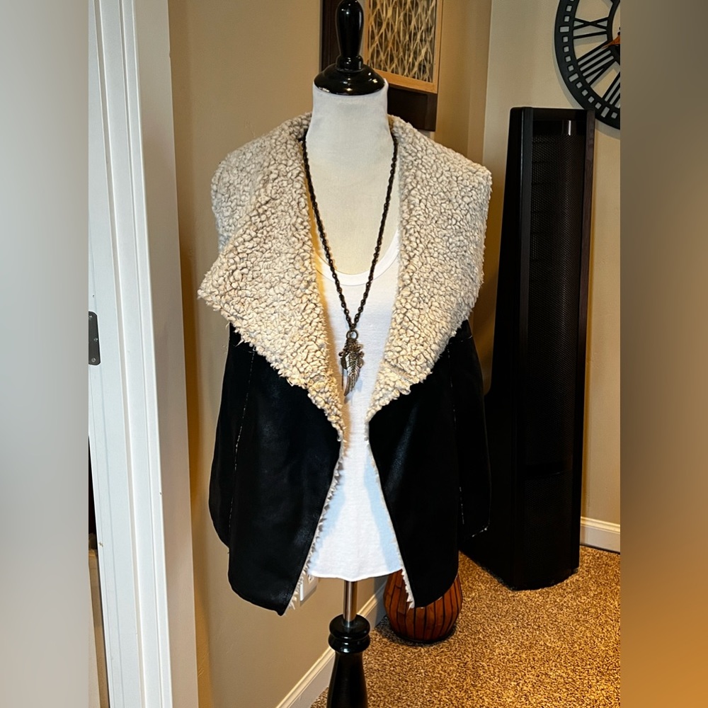 Black Frosty Tipped Shearling Vintage Vest